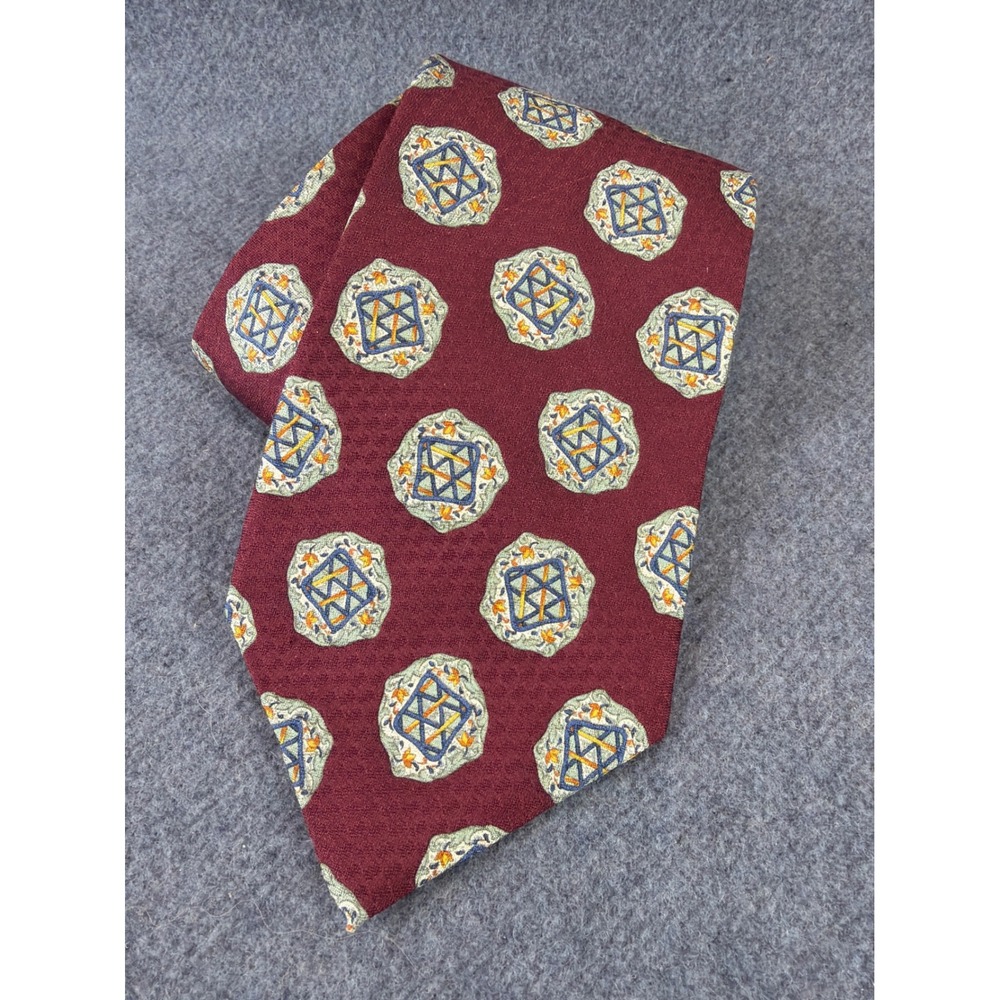 Burberry London Tie Mens Burgundy Silk Geometric Medallion Hand Sewn USA Vintage